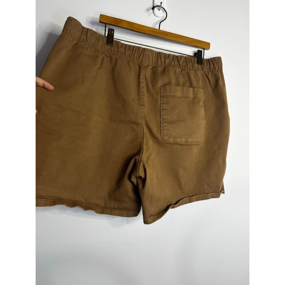 Everlane Pull on Shorts Size XL Waist is 19 inches laying flat - Picture 3 of 4